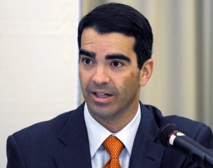 Former GDB President Carlos García is among the oversight board's appointed members.