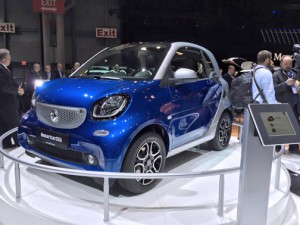 Mercedes-Benz redesigned Smart fortwo model.