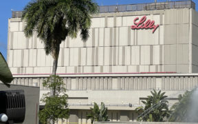 The project will transform Lilly del Caribe’s PR01 plant, built in 1968, into an oral solid dose manufacturing facility for orforglipron — Lilly’s first oral GLP-1 receptor agonist — while expanding the PR05 plant dedicated to insulin production.