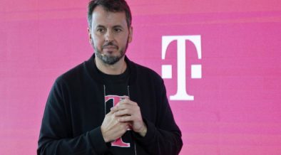 T-Mobile expands 5G Business Internet to local medium, large firms