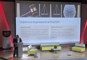 Ferdinand López, general coordinator of the Legal Aid Society of Puerto Rico’s Legal Assistance Program for Mental Health Processes, speaks during an orientation session.