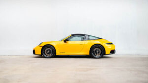 Equipped with a 3.6-liter boxer engine and a T-Hybrid system, the 911 Carrera GTS delivers a total of 541 horsepower.
