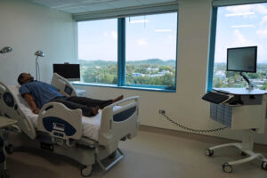 The space includes a library, study rooms, audiovisual technology, a nursing simulation lab and wellness areas for students.