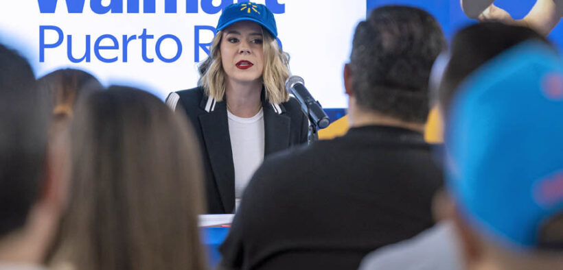 Coral Cummings, director of government relations and public affairs at Walmart Puerto Rico, speaks during the launch of the “Descubre el atleta en ti” campaign.