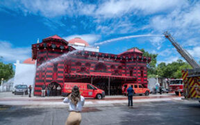 The restored fire truck is expected to return to its permanent display at the Parque de Bombas museum after 12 weeks.