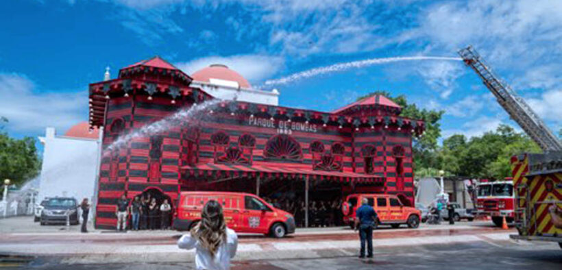 The restored fire truck is expected to return to its permanent display at the Parque de Bombas museum after 12 weeks.
