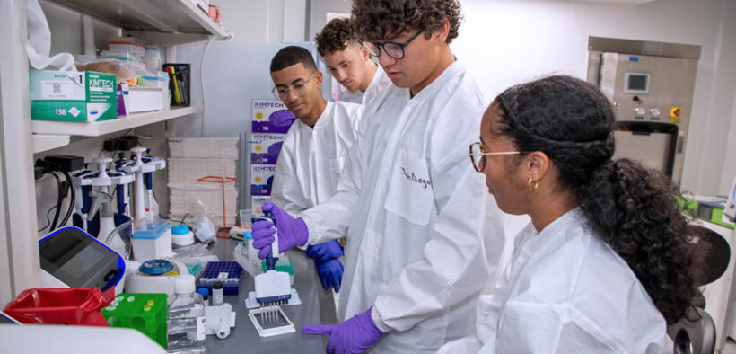 Puerto Rico is one of seven regions selected to host the NIIMBL eXperience program in summer 2025, which will engage 100 STEM students in the U.S.
