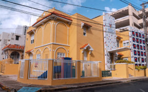 The Ronald McDonald House in San Juan provides lodging for families of hospitalized children .