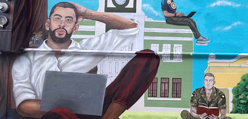 In Vega Baja, Benito Antonio Martínez-Ocasio’s hometown, the Autonomous Municipality and its Office of Tourism, Art and Culture, announced a guided tour that retraces the early life of the artist known worldwide as Bad Bunny.