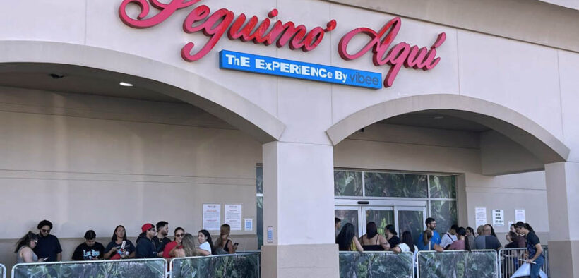 “Seguimo’ aquí: The Experience” operates Tuesday to Sunday, from 11 a.m. to 8 p.m., and is located between LongHorn Steakhouse and the Cheesecake Factory. (Credit: José Maldonado/Ey Boricua)