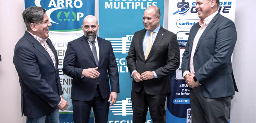 From left: Jorge Escudero and Jorge Pagán, co-founders of Car Finder Genie; Yamil García-Díaz, president of the Cooperativa de Seguros Múltiples; and Jomar Martínez, executive president of Puerto Rico Federal Credit Union, during the launch of the Car Finder Genie digital vehicle marketplace in Puerto Rico.