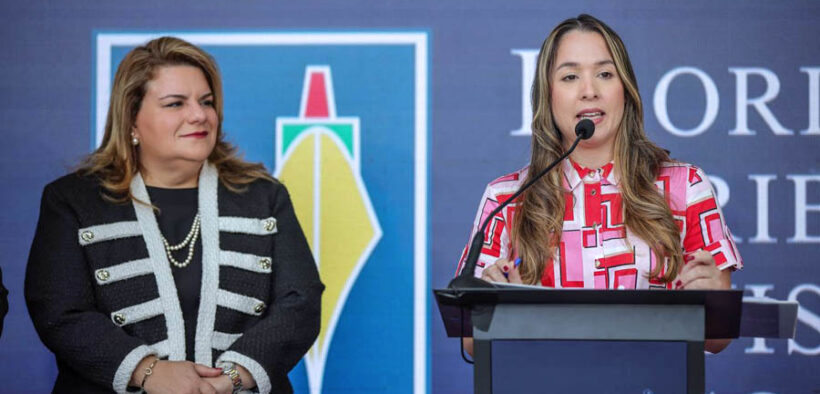 From left, Gov. Jenniffer González and Puerto Rico Tourism Company Executive Director Willianette Robles-Cancel
