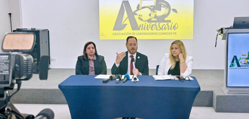 From left: Alba Rivera, former president of the Association of Clinical Laboratories of Puerto Rico; Felipe Cintrón, president; and Debra Velázquez, vice president