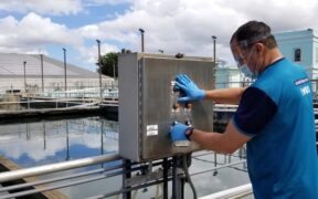 An employee operates equipment at the Los Filtros water plant in Guaynabo, a facility Gov. Jenniffer González says must be replaced as part of a $10 million emergency plan to address water service outages. (Credit: Puerto Rico Aqueduct & Sewer Authority)