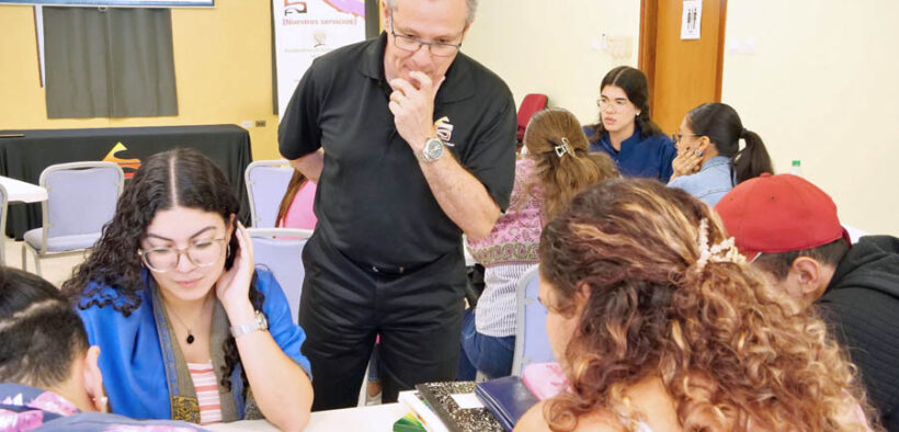 Casa Sin Fronteras has introduced the Emprende Academy to support young entrepreneurs in Puerto Rico.