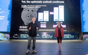 Esteban Colón and Beatriz Castro present the findings of the 2025 Consumer Foresight Study during the SME Marketing Summit in San Juan.