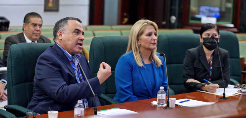 From left, attorney Antonio Ramírez, representing the Puerto Rico International Insurers Association, and Insurance Commissioner Suzette Del Valle-Lecároz testify during a public hearing at the Capitol in San Juan on House Bill 428, which seeks to strengthen oversight of Puerto Rico’s international insurance industry.