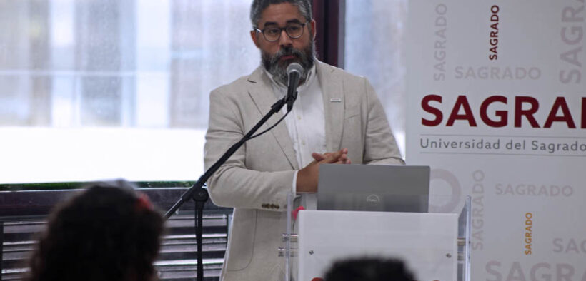 Javier J. Hernández-Acosta, dean of the School of Arts, Design and Creative Industries at Sacred Heart University in San Juan, speaks during the launch of La Cepa, a business growth program for creative industries. (Credit: Universidad del Sagrado Corazón)