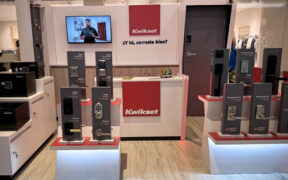 The new Kwikset store is located along the main corridor of Plaza Las Américas in San Juan.