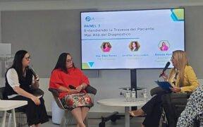 From left: Jennifer Wiscovitch of “Es Mental,” Elba Torres of Puerto Rico Pathology, and Brenda Padilla, executive director of the Puerto Rican Diabetes Association, speak during a forum on health reporting and public information access at Universidad del Sagrado Corazón (Sacred Heart University) in San Juan.