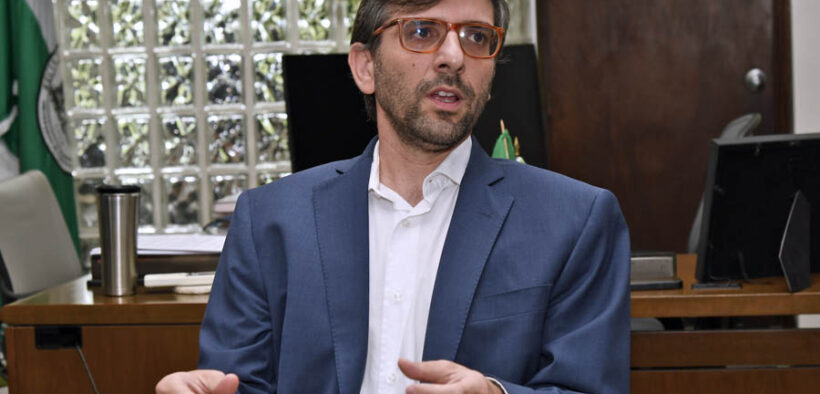 Umberto Ciri received the National Science Foundation Career Award. (Carlos Díaz/RUM Press)