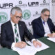 From left: Agustín Rullán-Toro, rector of the University of Puerto Rico, Mayagüez, and alumnus Fernando L. Sumaza-Laborde sign the agreement establishing a new engineering endowment fund.