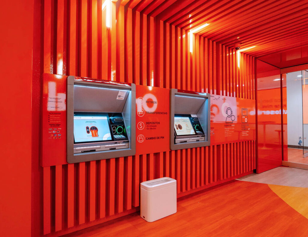 Oriental debuts Smart Stop banking hub in San Patricio