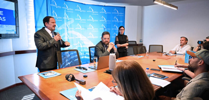 Hernán A. Vera-Rodríguez, director of the Observatorio de Sociedad, Gobernanza y Políticas Públicas at the Pontifical Catholic University of Puerto Rico in Ponce, and co-investigators Jennifer Castellanos-Barreto and Laura Pietri-Gómez present the findings of their two-year study on generational differences in Puerto Rico’s workforce.