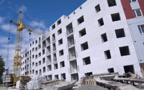 Construction activity continues across Puerto Rico, reflecting higher cement production, increased sales and job growth in the sector, according to government data. (Credit: Mikhail Olykaynen | Dreamstime.com)