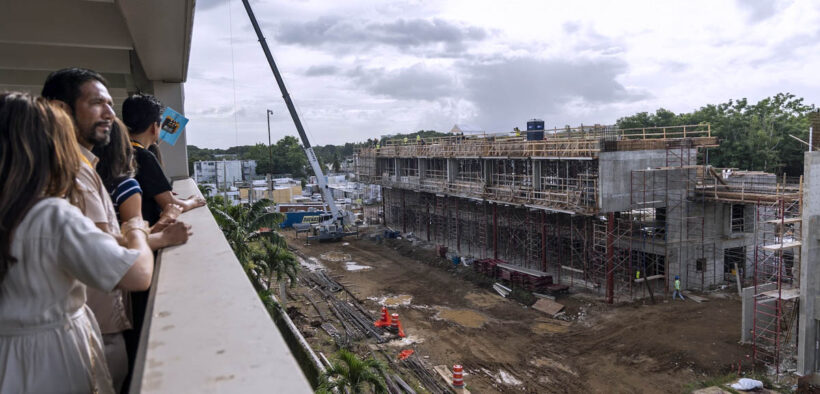 Participants toured the construction progress of Oasis 360, the 80,000-square-foot complex that will house Vimenti’s future facilities along with the Social Impact Platform, the Youth Development Institute, Project Makers and the Vidalús health clinic.