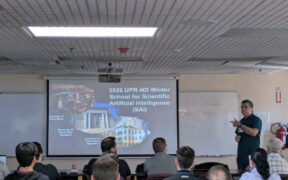 Ubaldo M. Córdova-Figueroa, a professor in the Department of Chemical Engineering at the University of Puerto Rico, Mayagüez, addresses participants during the UPR–Notre Dame Winter School for Artificial Intelligence.