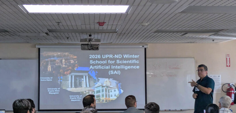 Ubaldo M. Córdova-Figueroa, a professor in the Department of Chemical Engineering at the University of Puerto Rico, Mayagüez, addresses participants during the UPR–Notre Dame Winter School for Artificial Intelligence.